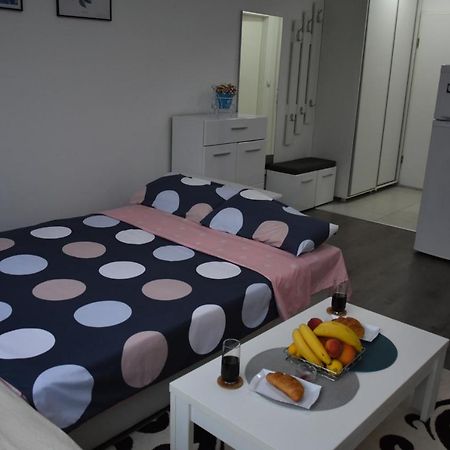 Blue Corner Apartment Skopje Ngoại thất bức ảnh
