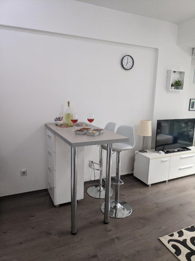 Blue Corner Apartment Skopje Ngoại thất bức ảnh