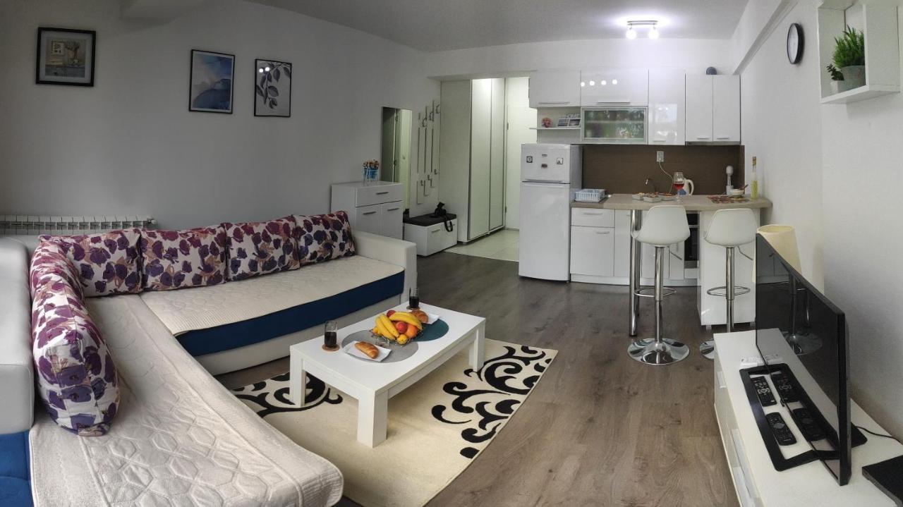 Blue Corner Apartment Skopje Ngoại thất bức ảnh